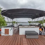 Hausboot Deluxe