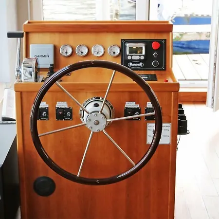 보트호텔 Hausboot Deluxe