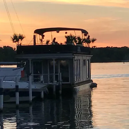 Hausboot Deluxe * 베를린