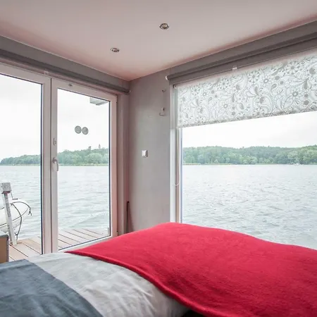 Hausboot Deluxe Botel *