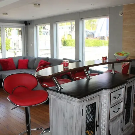 Hausboot Deluxe Berlin